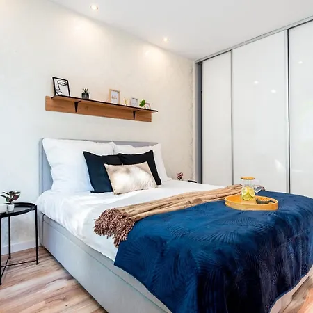 Daire Reymonta 34 Comfort Spot By Bookinghost Katoviçe